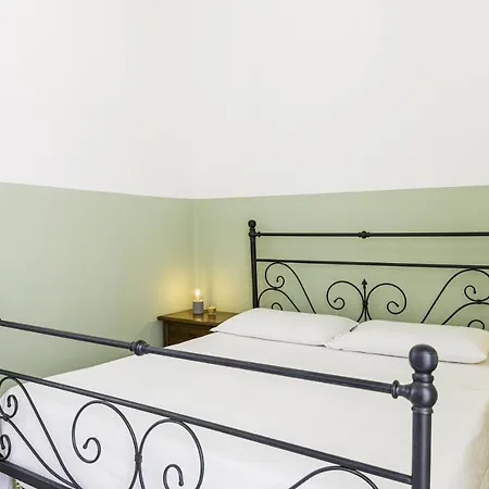 Palazzo Dante Bed & Breakfast