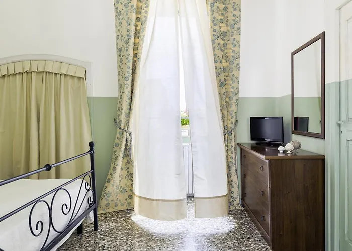 ベッド・アンド・ブレックファスト Palazzo Dante アッリステ