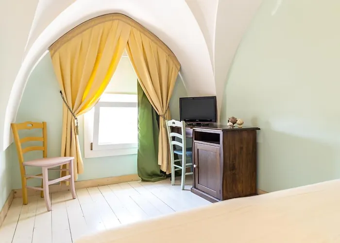 ベッド・アンド・ブレックファスト Palazzo Dante アッリステ